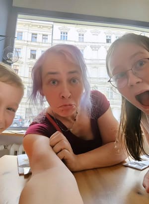 Every time I take children to a restaurant 😂😱